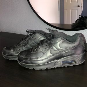 Black Nike Air Max 90